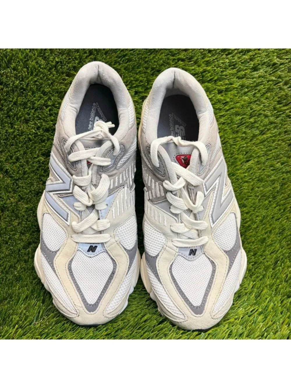 New Balance 9060 Men Size 8.5 Gray Beige Athletic Running Walking Shoes Sneakers